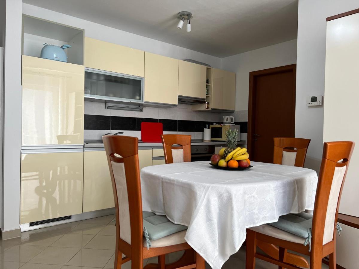Apartman Ruza Apartment Pula Exterior photo